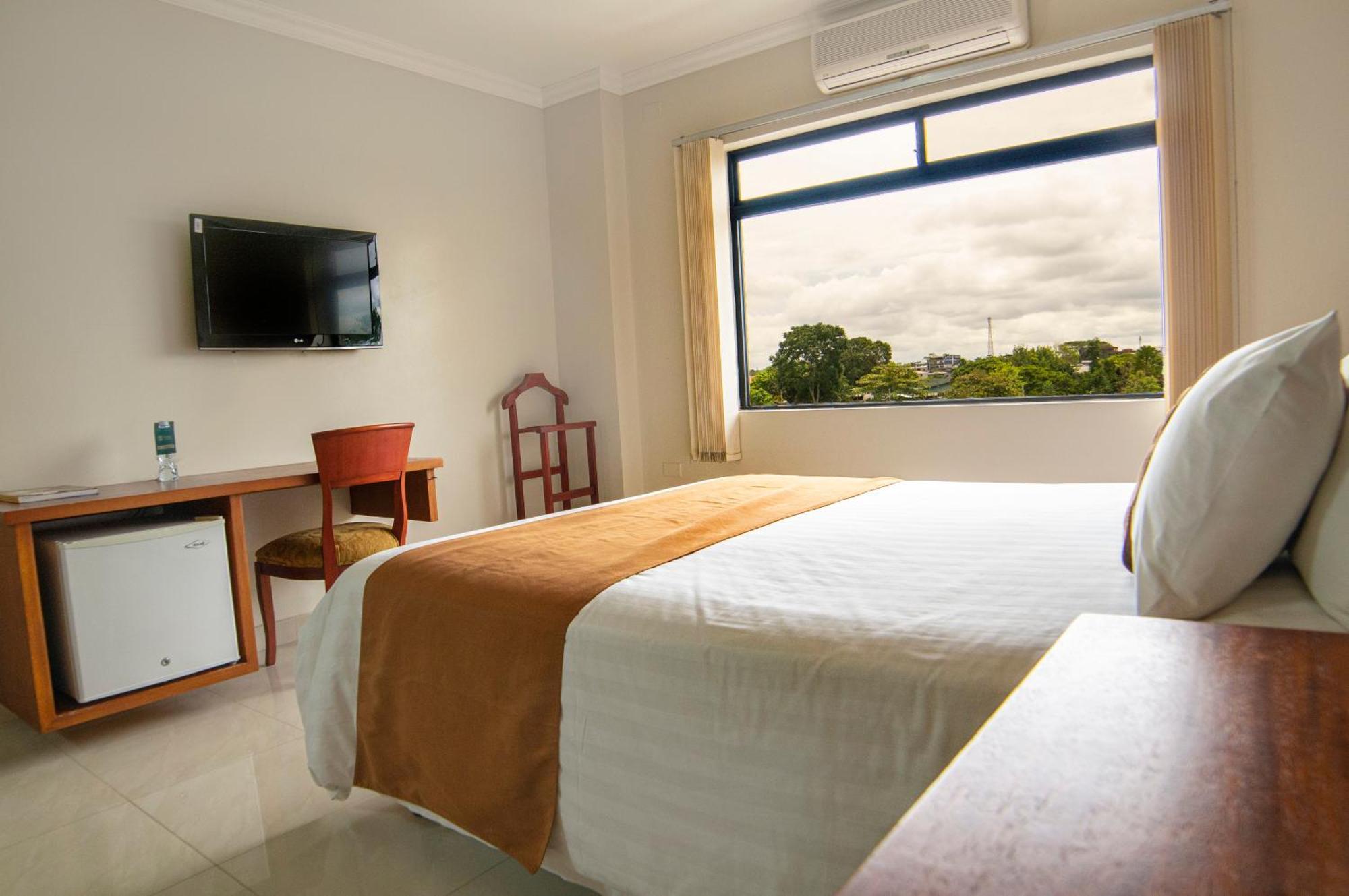 Gran Hotel De Lago - El Coca Puerto Francisco de Orellana Ngoại thất bức ảnh