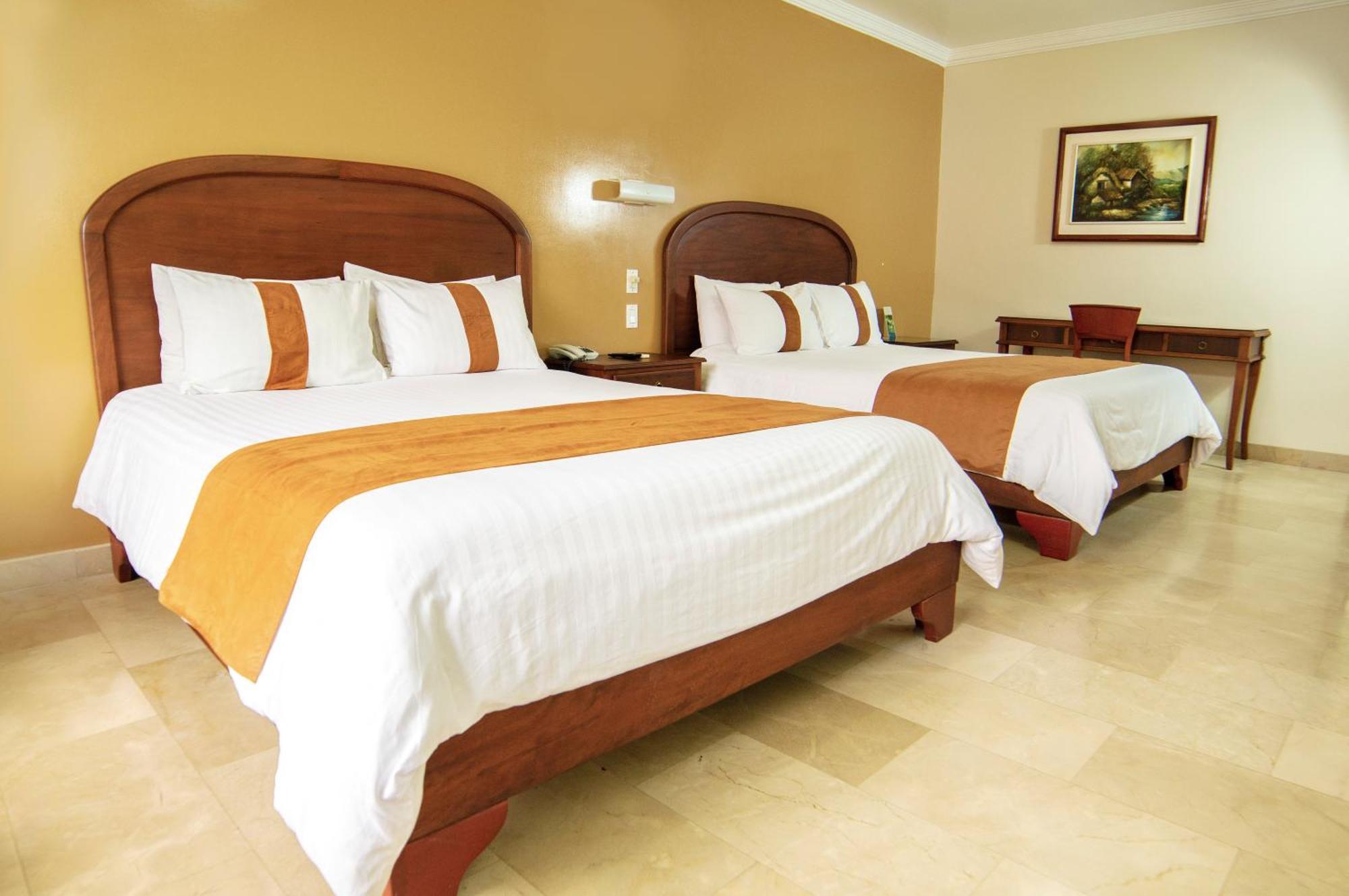 Gran Hotel De Lago - El Coca Puerto Francisco de Orellana Ngoại thất bức ảnh